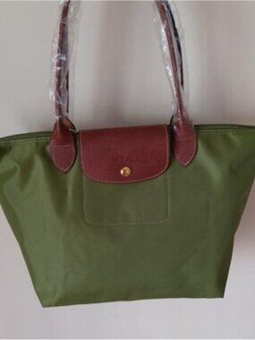 Longchamp Women's Medium Tote Bag
